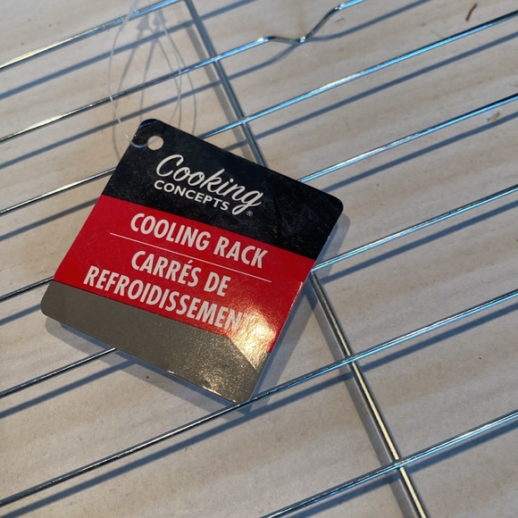 NWT Set of 2 Cooling Racks, one tag fell off. - Picture 4 of 4